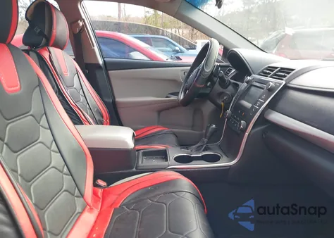 2015 Toyota Camry Se z USA, uszkodzony, nr VIN 4T1BF1FK3FU020309